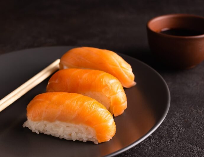 sushi-philadelphia-with-salmon-on-a-plate-2026-03-17-20-09-25-utc sushi-philadelphia-with-salmon-on-a-plate-2026-03-17-20-09-25-utc